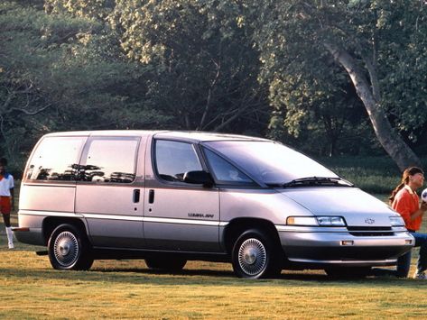 Lumina APV, 1989–1992