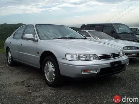 Accord, CE, 1995–1997