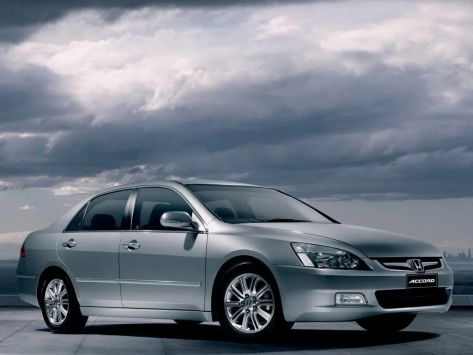 Accord, UC, 2002–2008