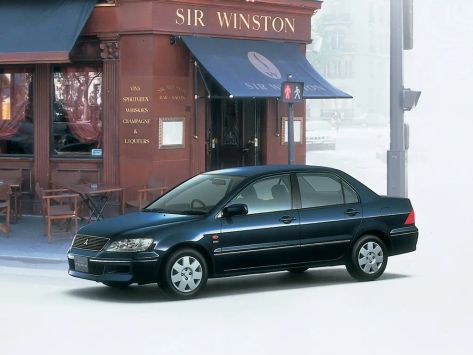 Lancer Cedia, 2000–2003