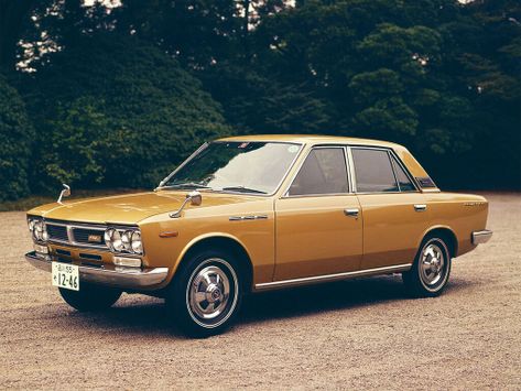 Laurel, C30, 1968–1972