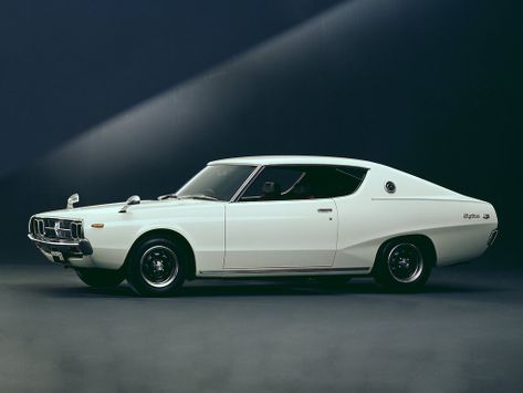 Skyline, C110, 1975–1977