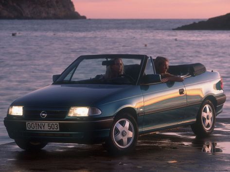 Astra, F, 1993–1994