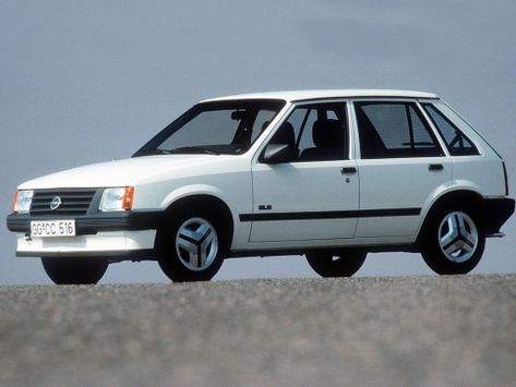 Corsa, A, 1985–1987