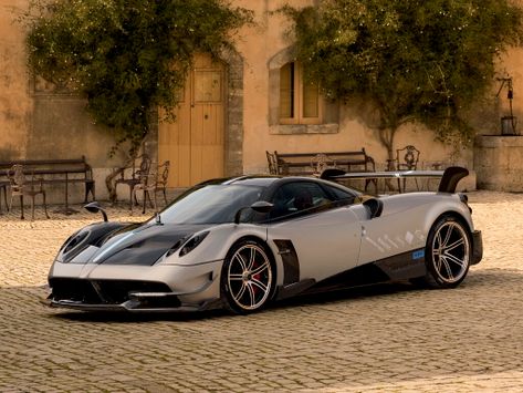 Huayra, 2012