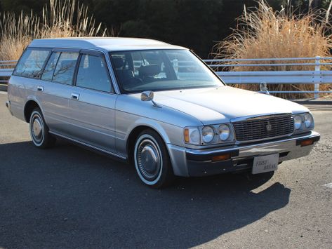 Crown, S130, 1991–1999