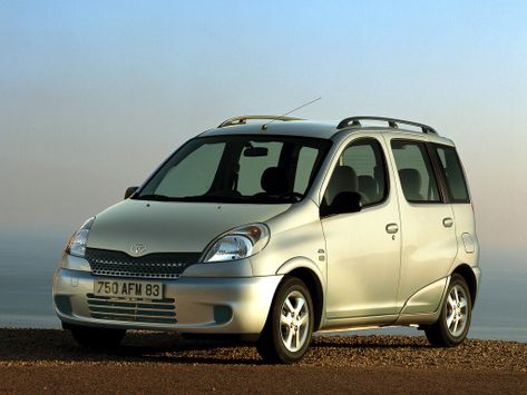 Yaris Verso, XP20, 1999–2003