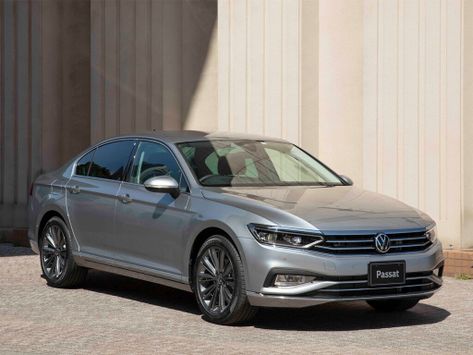 Passat, 2021–2023